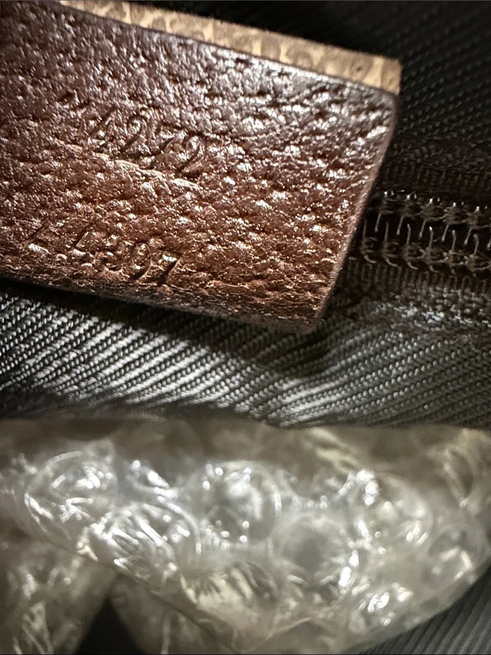 Gucci crossbody messenger